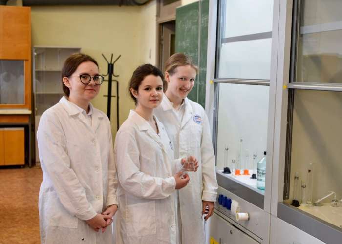 На базе химического факультета СПбГУ состоялся практикум по решению олимпиадных задач по аналитической химии