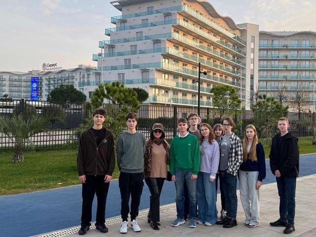 Делегация ИТШ № 777 на V Конгрессе молодых учёных