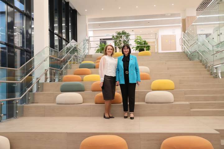 Рабочий визит в Муринскую среднюю общеобразовательную школу № 8