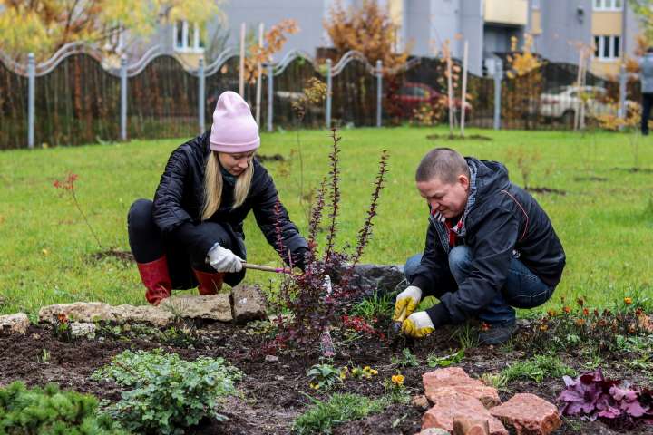 Победа в ежегодном городском смотре-конкурсе на лучшее комплексное благоустройство территорий районов