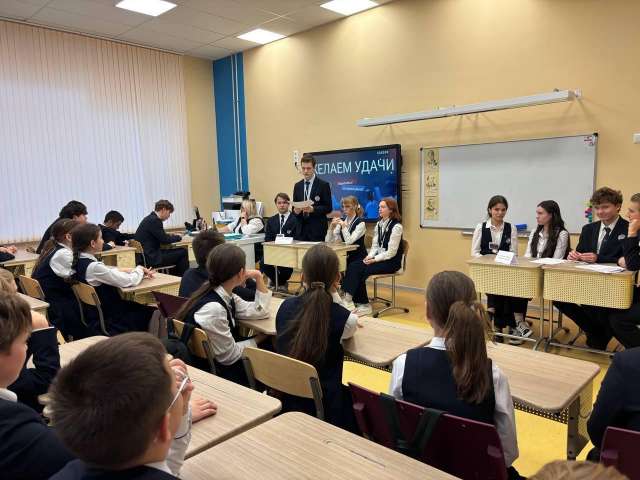 Состоялись дебаты «Школьные правила защищают мои права. Школьные правила нарушают мои права»