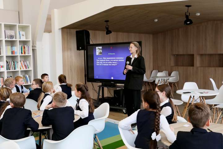 Интеллектуальная игра «Своя игра» ко Дню школьных библиотек