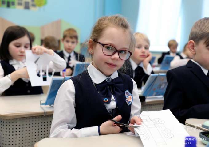 Учитель продолжает. 1-5 Классы. Школа 777 новости