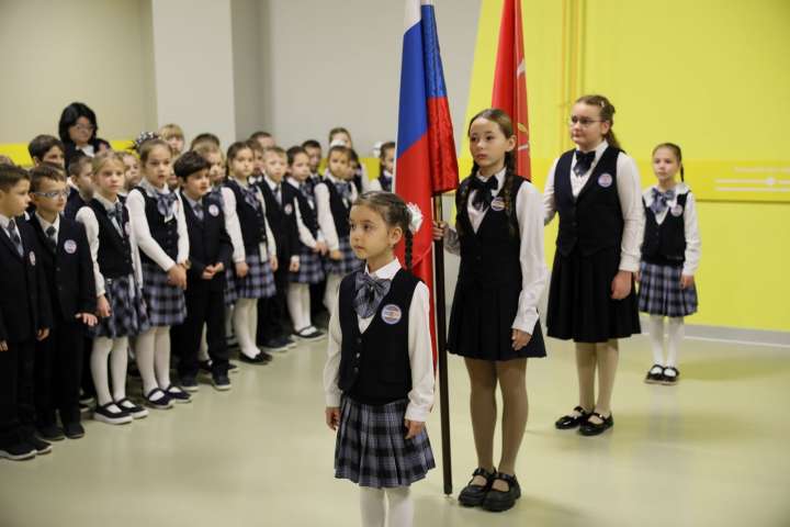 Линейка поднятия флагов