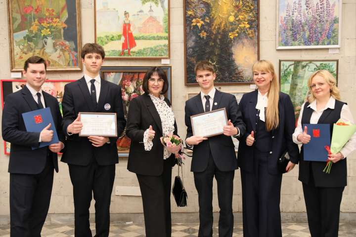 Обучающиеся ИТШ № 777 стали победителями конкурса «Поддержка научного и инженерного творчества школьников старших классов»