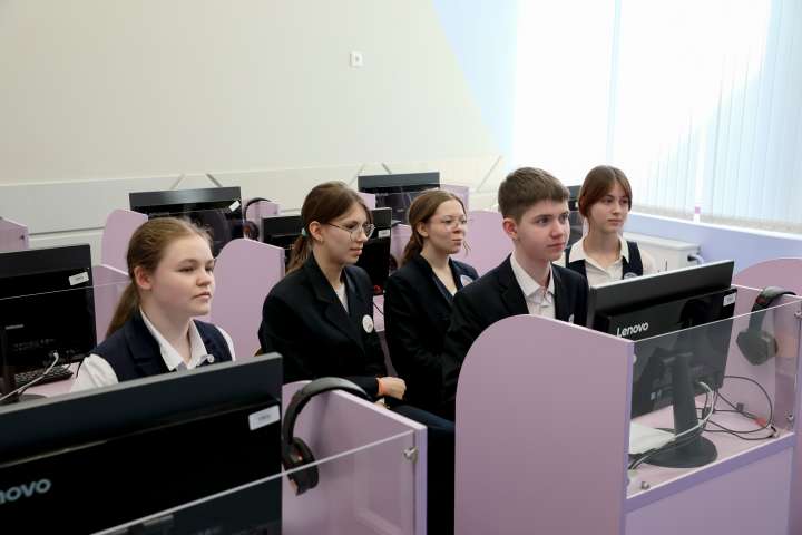 Команда ИТШ № 777 приняла участие в III межрегиональном командном онлайн-квизе по биологии «Биотехнологии в цифрах и фактах»