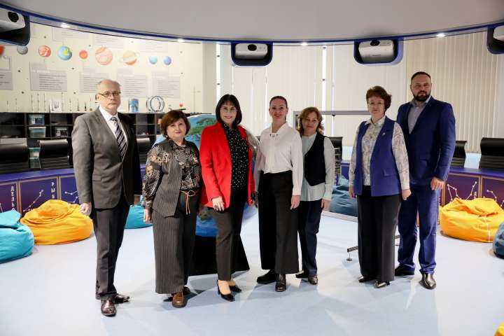 Администрация лицея № 150 Калининского района посетила ИТШ № 777 с рабочим визитом