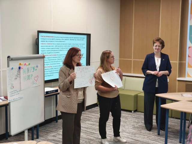 Выездная сессия Ресурсного центра ИТШ № 777 в гимназии № 148 Калининского района