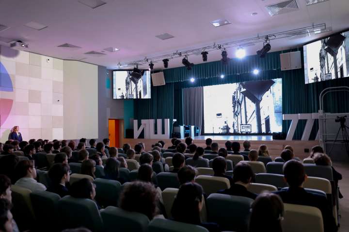 Обучающиеся ИТШ № 777 просмотрели короткометражный фильм «Ленинградский День Победы»