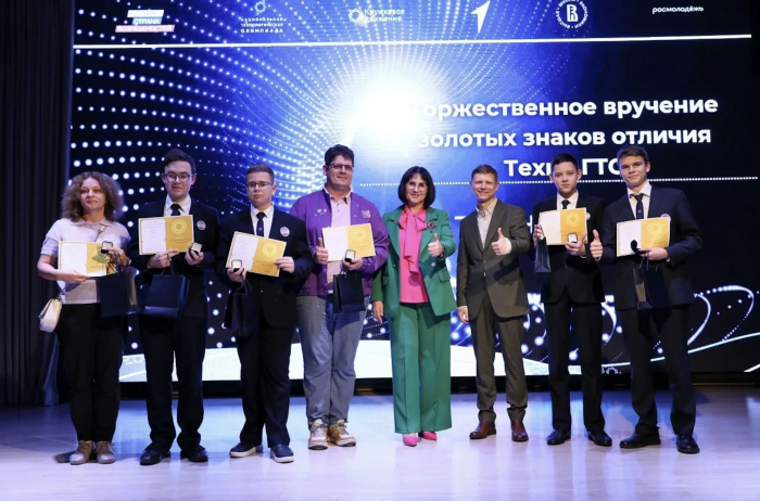 Инженерно-технологическая школа № 777 — в числе лидеров Всероссийского конкурса кружков 2025 года!