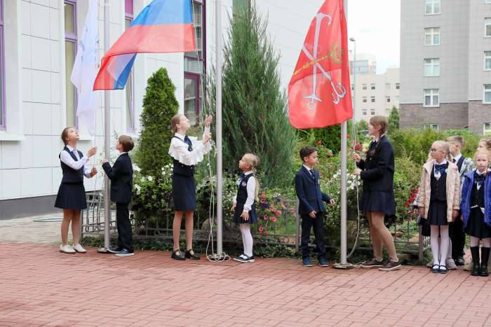 Линейка поднятия флагов