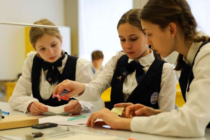 Физика, химия, биология, английский и технология: три урока фестиваля «Содружество+сотворчество=успех»!