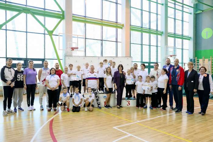 Спортивный праздник «Папа, мама, я – спортивная семья»