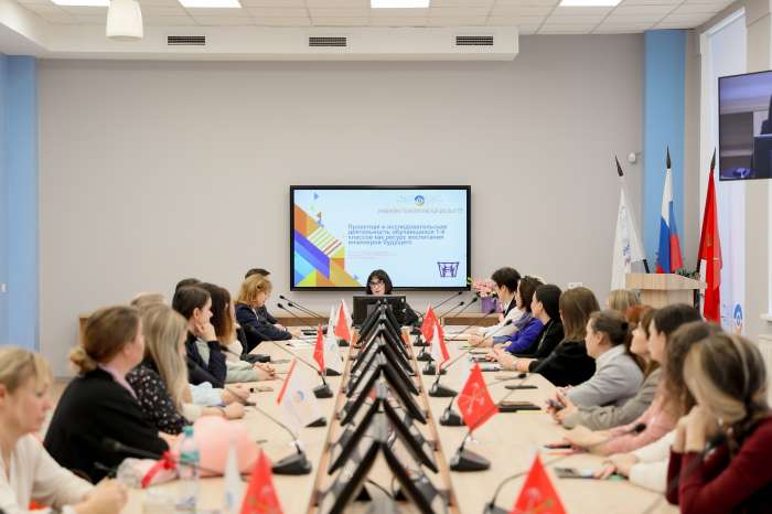 Встреча директора и административной команды с представителями родительских комитетов классов