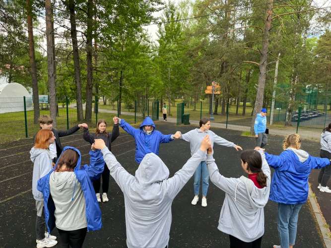 В ДОЛ «Дружных» отметили Международный день дружбы