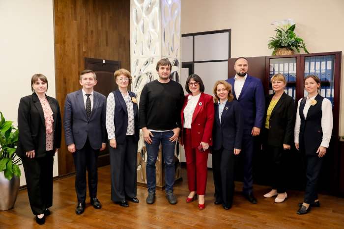 Рабочая встреча с директором театра «Зазеркалье»