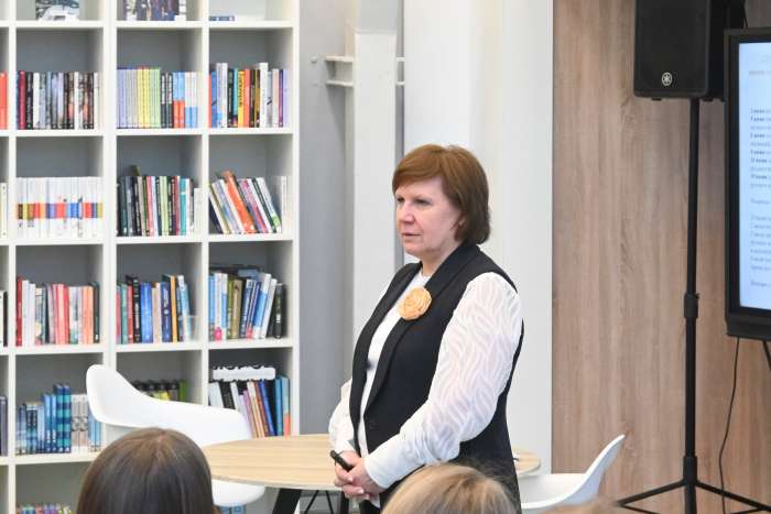 В ИТШ № 777 прошли консультации для родителей по вопросам организации учебного процесса