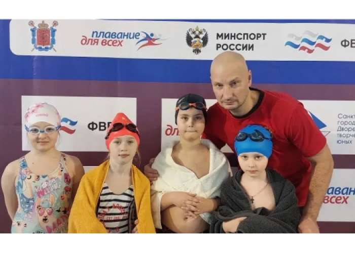 Первые шаги к большим победам — наши первоклассники на соревнованиях по плаванию