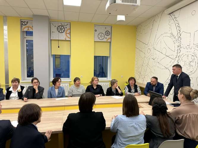 Инструктивно-методическое совещание с педагогами