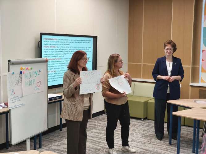 Выездная сессия Ресурсного центра ИТШ № 777 в гимназии № 148 Калининского района