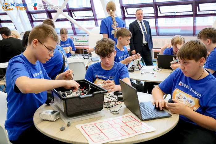 Состоялся соревновательный день заключительного этапа «КреаТех-2025»