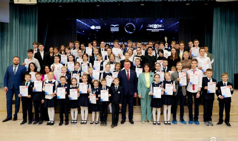 Церемония награждения победителей и призёров турнира юных инженеров и исследователей «Приморский РобоФест – 23»