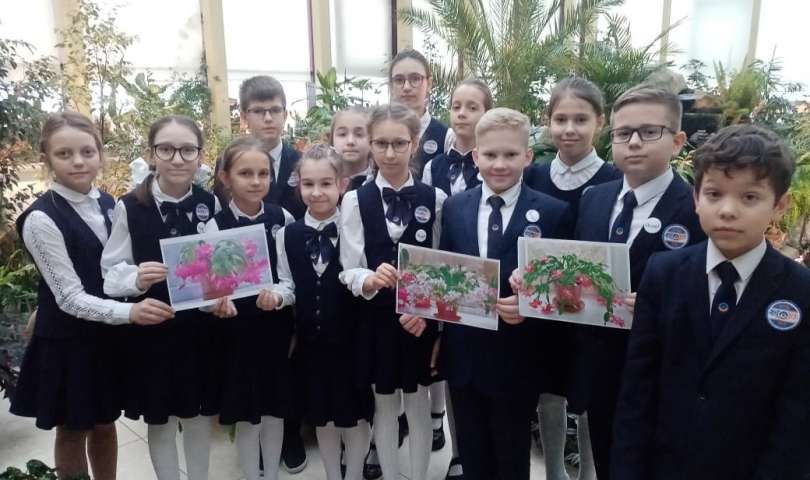 В школьном зимнем саду для ребят 4.2 класса Ольга Евгеньевна Малышкина провела занятие по теме «Живое слово»