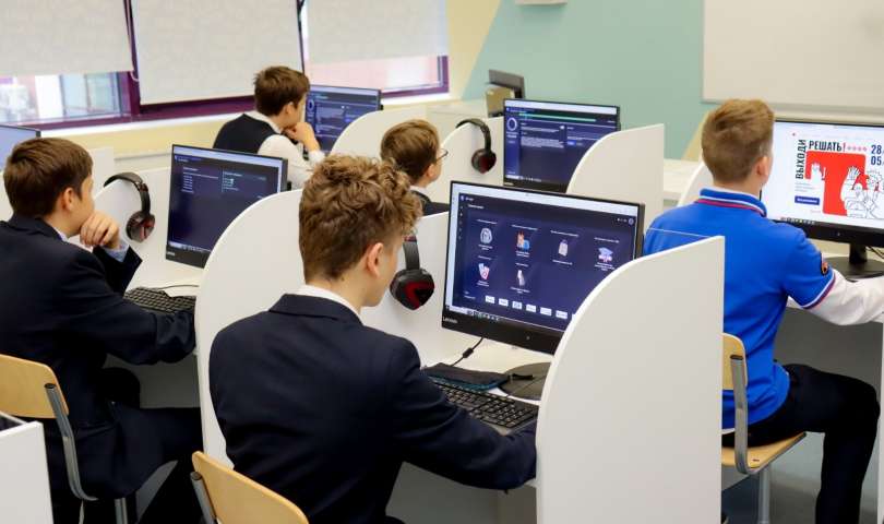 Инженерно-технологическая школа № 777 вошла в топ победителей очных площадок по проведению Всероссийской физико-технической контрольной работы в 2023 году