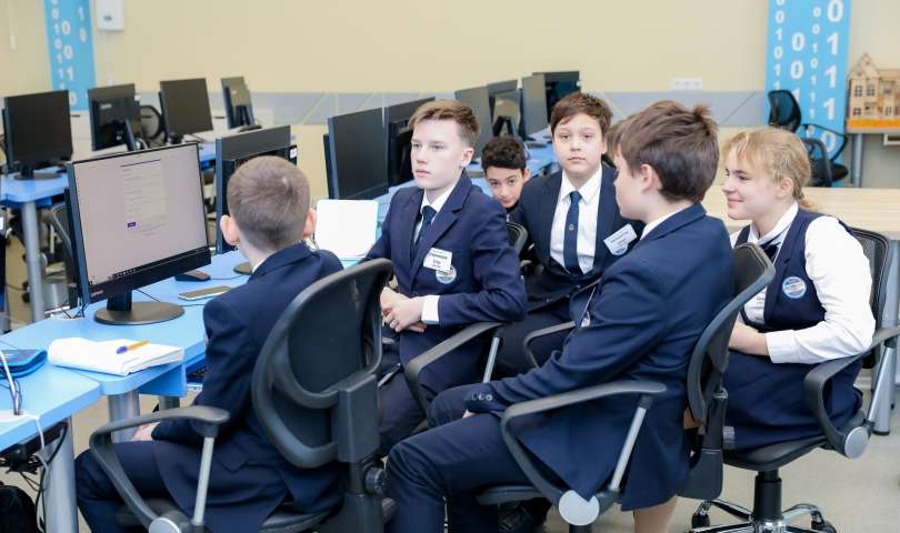 Команда «Юные инженеры» приняла участие в межрегиональной предметной математической игре-квизе «Совёнок» для учащихся шестых классов
