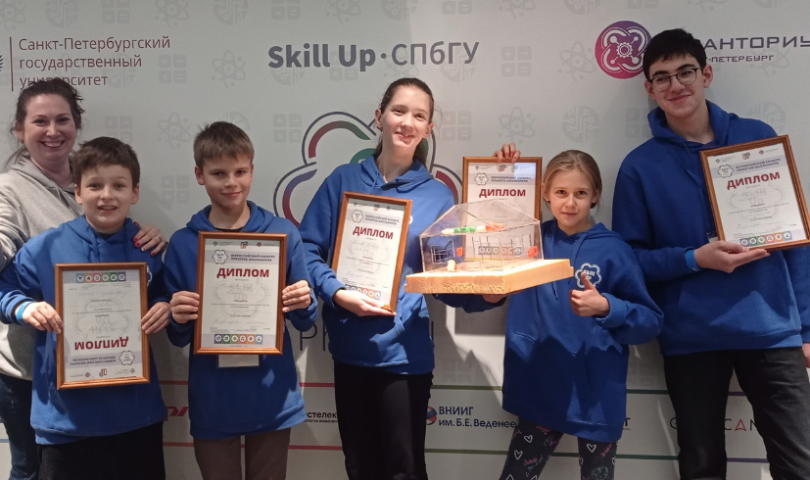 Ученики ИТШ № 777 стали победителями по направлению « Математика» и призёрами по направлению « География» Всероссийского конкурса Skill Up