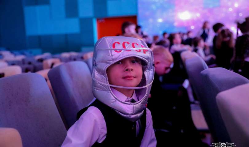 Ученики начальной школы отправились в увлекательное космическое путешествие фотоквеста «Мой космос»